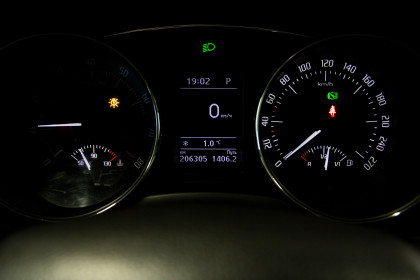 Продажа Skoda Superb II Рестайлинг 1.8 AMT (160 л.с.) 2014 Белый в Автодом