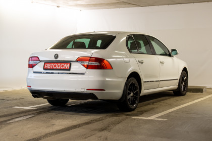 Продажа Skoda Superb II Рестайлинг 1.8 AMT (160 л.с.) 2014 Белый в Автодом