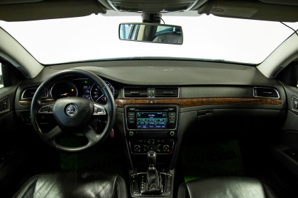 Продажа Skoda Superb II Рестайлинг 1.8 AMT (160 л.с.) 2014 Белый в Автодом
