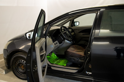 Продажа Mitsubishi Grandis I 2.0 MT (136 л.с.) 2005 Черный в Автодом