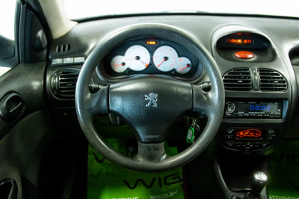 Продажа Peugeot 206 I 1.4 MT (75 л.с.) 2007 Серебристый в Автодом