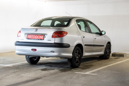 Продажа Peugeot 206 I 1.4 MT (75 л.с.) 2007 Серебристый в Автодом