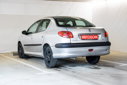 Продажа Peugeot 206 I 1.4 MT (75 л.с.) 2007 Серебристый в Автодом