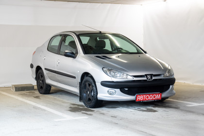 Продажа Peugeot 206 I 1.4 MT (75 л.с.) 2007 Серебристый в Автодом