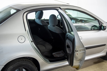 Продажа Peugeot 206 I 1.4 MT (75 л.с.) 2007 Серебристый в Автодом