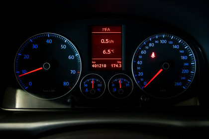 Продажа Volkswagen Touran I Рестайлинг 1.4 MT (140 л.с.) 2008 Серебристый в Автодом