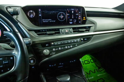 Продажа Lexus ES VII 250 2.5 AT (206 л.с.) 2020 Серый в Автодом
