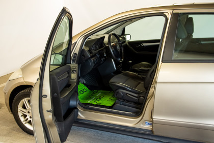 Продажа Mercedes-Benz A-Класс II (W169) Рестайлинг 150 1.5 MT (95 л.с.) 2008 Желтый в Автодом