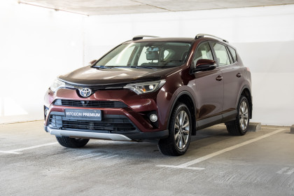 Продажа Toyota RAV4 IV (XA40) Рестайлинг 2.2 AT (150 л.с.) 2015 Красный в Автодом
