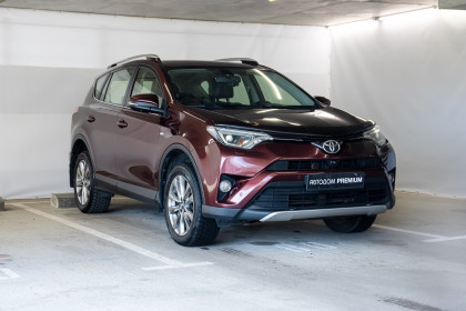 Продажа Toyota RAV4 IV (XA40) Рестайлинг 2.2 AT (150 л.с.) 2015 Красный в Автодом