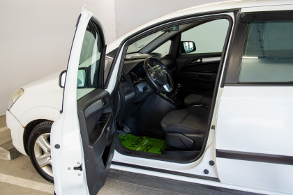 Продажа Opel Zafira B Рестайлинг 1.7 MT (110 л.с.) 2010 Белый в Автодом