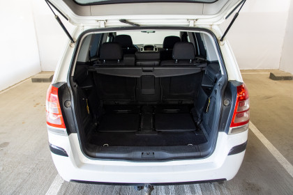 Продажа Opel Zafira B Рестайлинг 1.7 MT (110 л.с.) 2010 Белый в Автодом