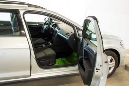 Продажа Volkswagen Golf VII 1.6 MT (105 л.с.) 2016 Серебристый в Автодом