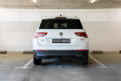 Продажа Volkswagen Tiguan II Allspace 2.0 AT (187 л.с.) 2017 Белый в Автодом