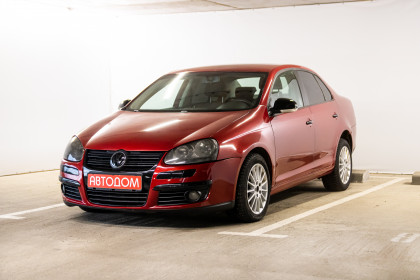 Продажа Volkswagen Jetta V 1.9 MT (105 л.с.) 2008 Красный в Автодом