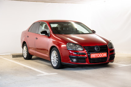 Продажа Volkswagen Jetta V 1.9 MT (105 л.с.) 2008 Красный в Автодом