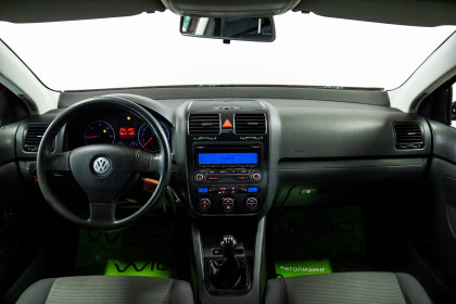 Продажа Volkswagen Jetta V 1.9 MT (105 л.с.) 2008 Красный в Автодом