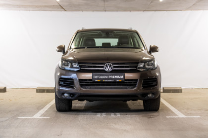 Продажа Volkswagen Touareg II 3.0 AT (240 л.с.) 2011 Коричневый в Автодом