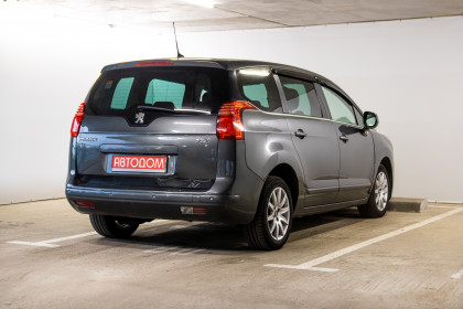 Продажа Peugeot 5008 I 1.6 MT (112 л.с.) 2011 Серый в Автодом