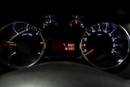 Продажа Peugeot 5008 I 1.6 MT (112 л.с.) 2011 Серый в Автодом