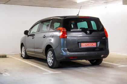 Продажа Peugeot 5008 I 1.6 MT (112 л.с.) 2011 Серый в Автодом