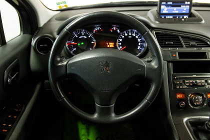 Продажа Peugeot 5008 I 1.6 MT (112 л.с.) 2011 Серый в Автодом