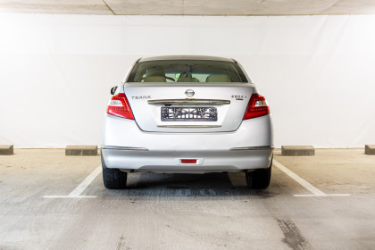 Продажа Nissan Teana II Рестайлинг 2.5 CVT (182 л.с.) 2011 Серебристый в Автодом