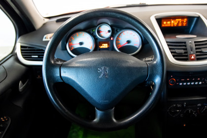 Продажа Peugeot 207 I 1.6 MT (120 л.с.) 2008 Красный в Автодом