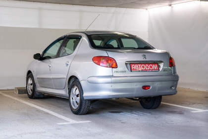 Продажа Peugeot 206 I 1.4 MT (75 л.с.) 2008 Серебристый в Автодом