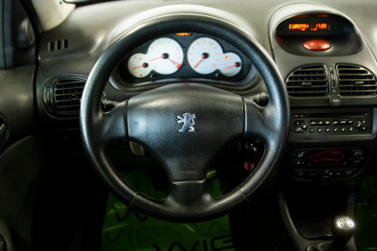 Продажа Peugeot 206 I 1.4 MT (75 л.с.) 2008 Серебристый в Автодом