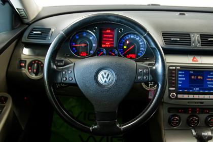 Продажа Volkswagen Passat B6 2.0 AT (163 л.с.) 2006 Черный в Автодом
