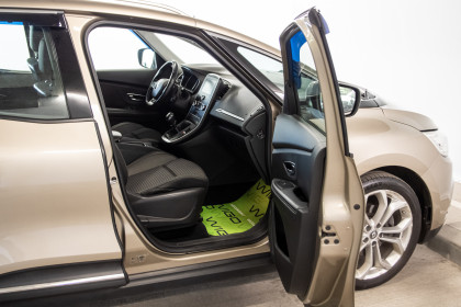 Продажа Renault Scenic IV 1.5 MT (110 л.с.) 2017 Коричневый в Автодом