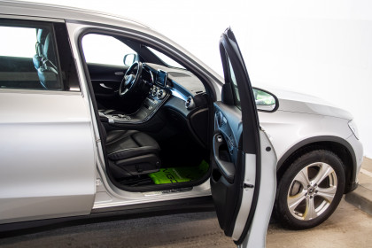 Продажа Mercedes-Benz GLC I (X253) 250 d 2.1 AT (204 л.с.) 2018 Серебристый в Автодом