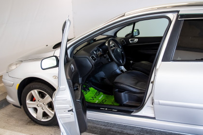 Продажа Peugeot 307 I Рестайлинг 1.6 MT (109 л.с.) 2005 Серебристый в Автодом