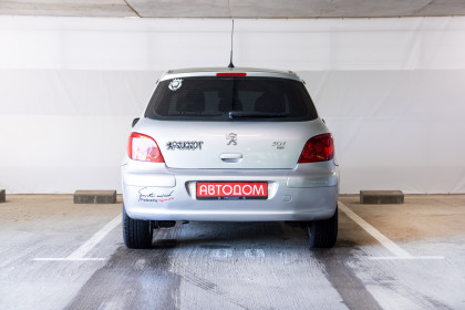 Продажа Peugeot 307 I Рестайлинг 1.6 MT (109 л.с.) 2005 Серебристый в Автодом