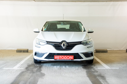 Продажа Renault Megane IV 1.2 MT (100 л.с.) 2017 Белый в Автодом