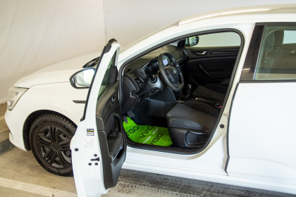 Продажа Renault Megane IV 1.2 MT (100 л.с.) 2017 Белый в Автодом