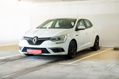 Продажа Renault Megane IV 1.2 MT (100 л.с.) 2017 Белый в Автодом