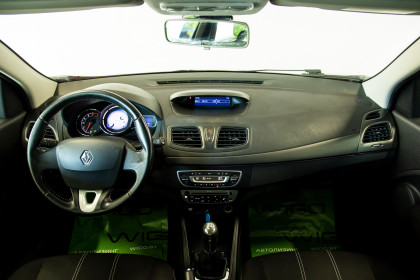 Продажа Renault Megane III Рестайлинг 1.6 MT (106 л.с.) 2013 Красный в Автодом