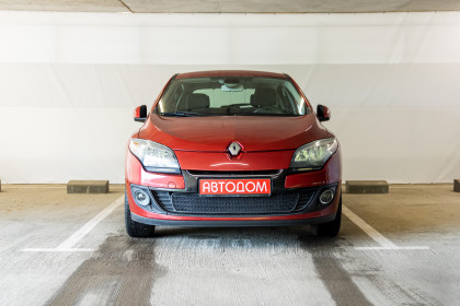 Продажа Renault Megane III Рестайлинг 1.6 MT (106 л.с.) 2013 Красный в Автодом