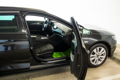 Продажа Opel Insignia II 1.6 AT (136 л.с.) 2019 Черный в Автодом