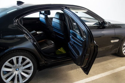 Продажа BMW 7 серии V (F01/F02/F04) 730d 3.0 AT (245 л.с.) 2009 Черный в Автодом