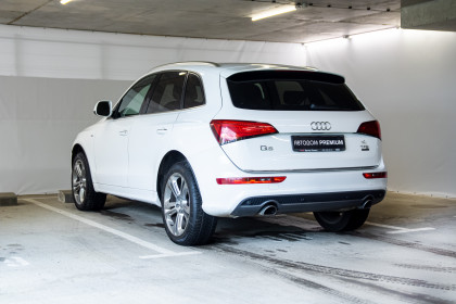 Продажа Audi Q5 I (8R) Рестайлинг 2.0 AT (225 л.с.) 2015 Белый в Автодом