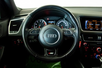 Продажа Audi Q5 I (8R) Рестайлинг 2.0 AT (225 л.с.) 2015 Белый в Автодом