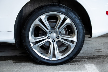 Продажа Audi Q5 I (8R) Рестайлинг 2.0 AT (225 л.с.) 2015 Белый в Автодом