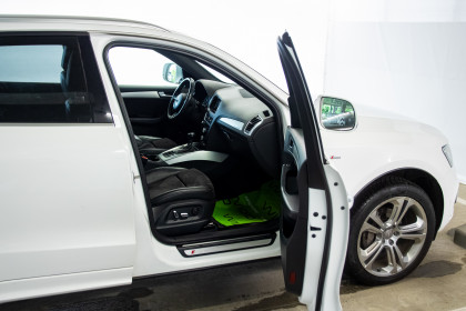 Продажа Audi Q5 I (8R) Рестайлинг 2.0 AT (225 л.с.) 2015 Белый в Автодом