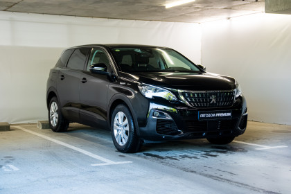Продажа Peugeot 5008 II 1.5 AT (130 л.с.) 2020 Черный в Автодом