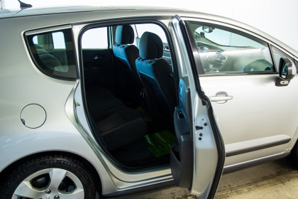 Продажа Peugeot 3008 I 1.6 AT (150 л.с.) 2011 Серебристый в Автодом