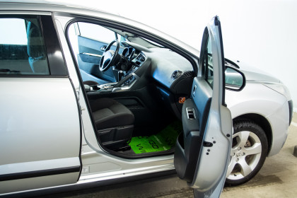 Продажа Peugeot 3008 I 1.6 AT (150 л.с.) 2011 Серебристый в Автодом