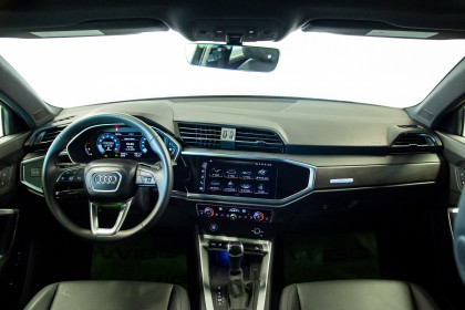 Продажа Audi Q3 II (F3) 45 TFSI 2.0 AT (231 л.с.) 2024 Черный в Автодом